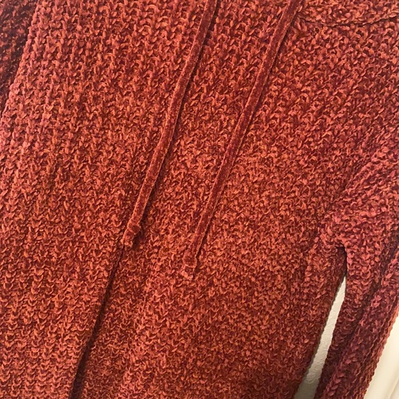 Sweater - Picture 3 of 5